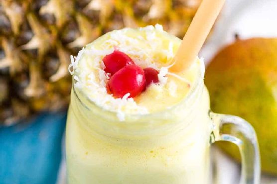 Delicious Mango Pineapple Smoothie Delicious Mango Pineapple Smoothie