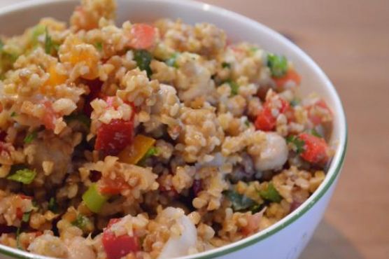 Bulgur Wheat Salad with Chickpeas, Bell Peppers & Tomatoes Bulgur Wheat Salad with Chickpeas, Bell Peppers & Tomatoes