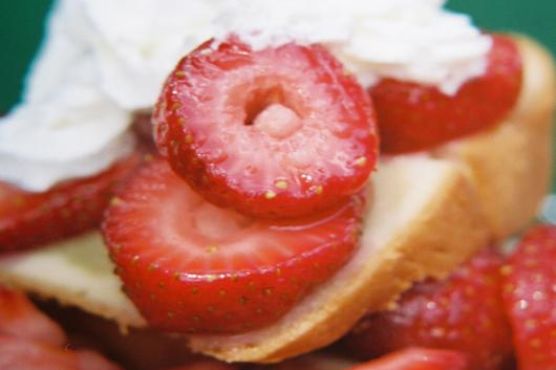 Simple Strawberry Shortcake