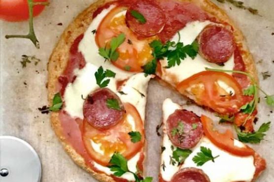 Buffalo Mozzarella & Pepperoni Pizza with a Cauliflower Crust