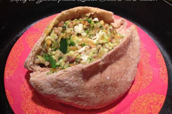 Zucchini Salad Pita Pockets