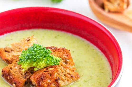 Creamy Broccoli & Celery Soup