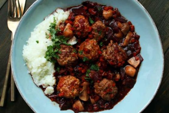 Slow Cooker Lamb Beet Meatballs Slow Cooker Lamb Beet Meatballs