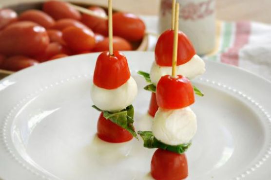 Caprese Salad Appetizers