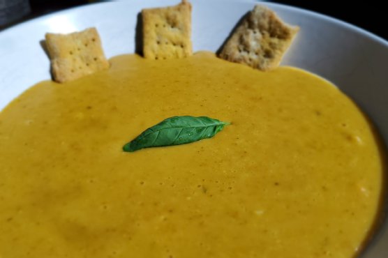 Instant Pot Curried Lentil Soup