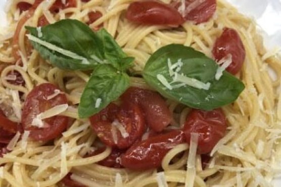 One Pot Pasta, Deliciousness Made from Your Pantry and Two Fresh Ingredients One Pot Pasta, Deliciousness Made from Your Pantry and Two Fresh Ingredients