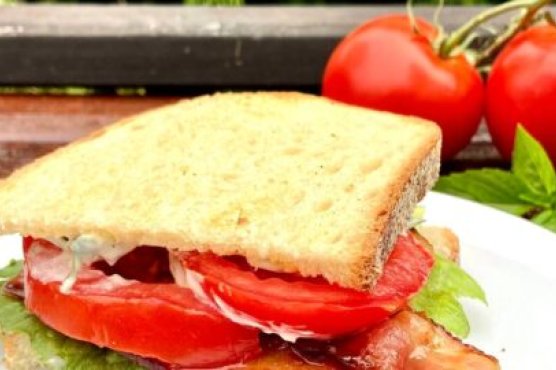 How to Upgrade a Simple BLT to Your Favorite Summer Lunch with These 2 Simple Tricks How to Upgrade a Simple BLT to Your Favorite Summer Lunch with These 2 Simple Tricks
