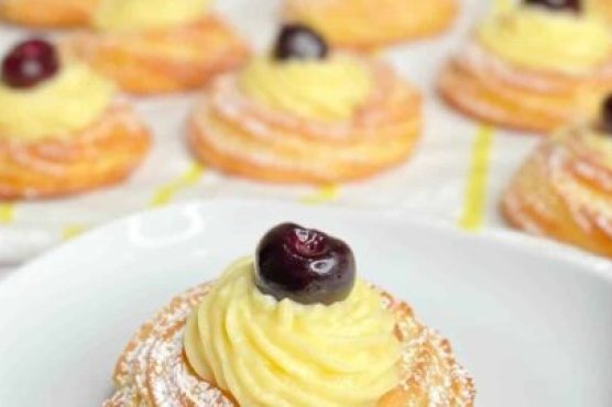 St Joseph Pastries (Zeppole di San Giuseppe)