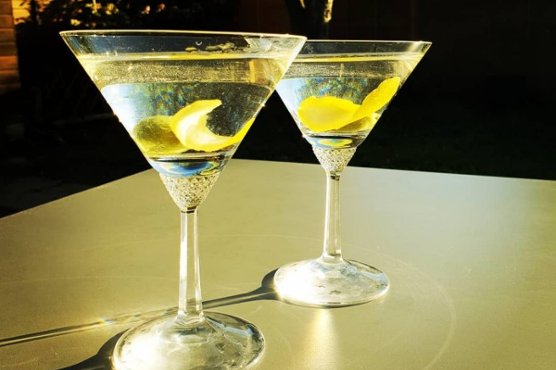 Dry Martini Dry Martini