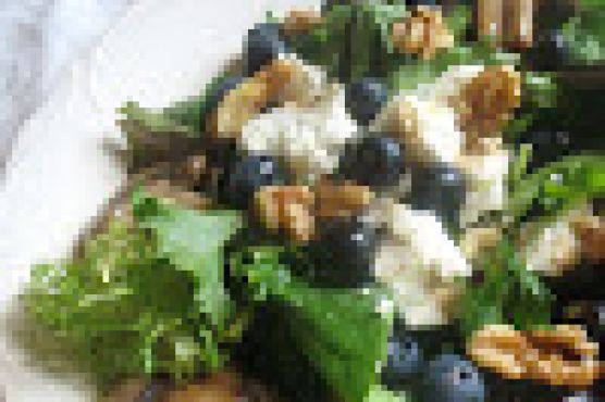 Blueberry and Goat Cheese Salad with Mushrooms