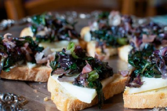 Savory Radicchio and Prosciutto Crostini Topped with Sweet Syrupy Sapa Savory Radicchio and Prosciutto Crostini Topped with Sweet Syrupy Sapa