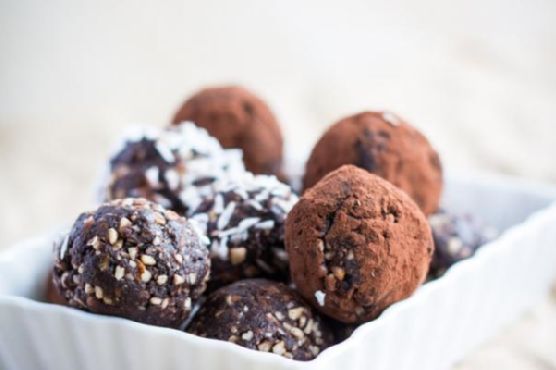 Almond Cacao Nut Balls