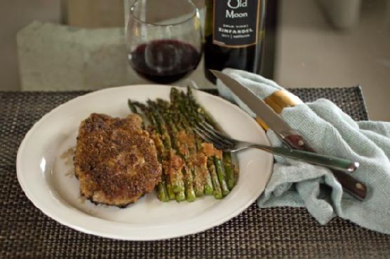 Almond Crusted Salmon Fillets with Roasted Broccolini Almond Crusted Salmon Fillets with Roasted Broccolini