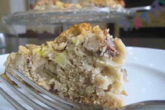 Apple and Walnut Cake