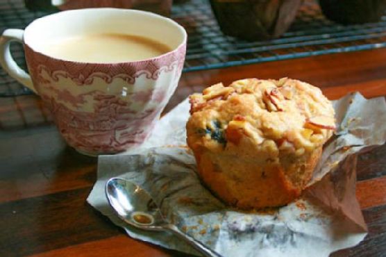 Apple, Cherry, Pear and Almond Breakfast Muffins Apple, Cherry, Pear and Almond Breakfast Muffins