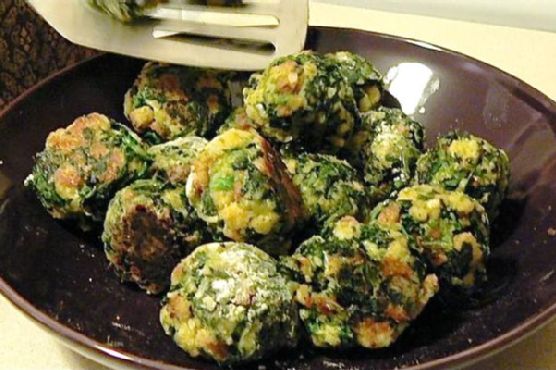 Becky Bergstrom's Spinach Balls