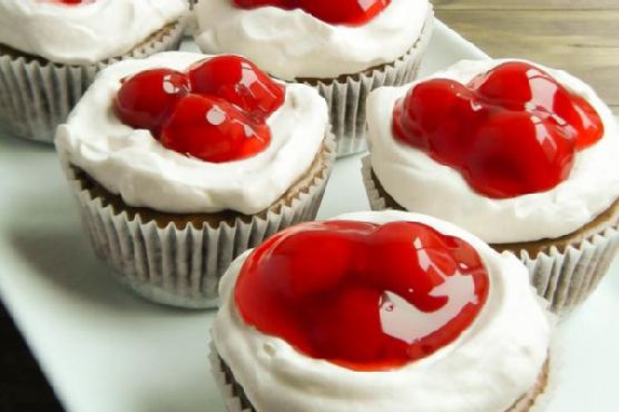 Black Forest Mini Cheesecakes