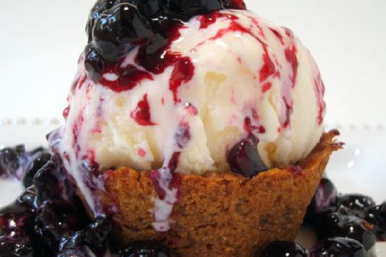 Blueberry-Lavender Sauce and Ginger Snap Ice Cream Cups Blueberry-Lavender Sauce and Ginger Snap Ice Cream Cups