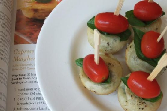 Caprese Pesto Margherita Stackers Caprese Pesto Margherita Stackers