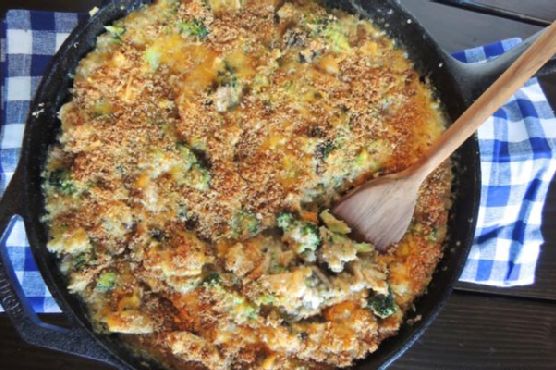 Cheesy Chicken and Vegetable Quinoa Cheesy Chicken and Vegetable Quinoa