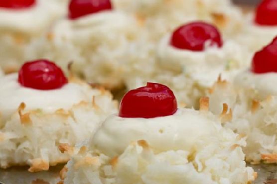 Cherry Limeade Macaroons Cherry Limeade Macaroons