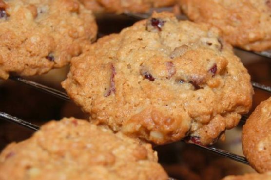 Chewy Oatmeal Cranberry Walnut Cookies Chewy Oatmeal Cranberry Walnut Cookies