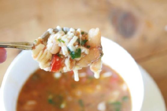 Chicken, Red Pepper, and White Bean Chili Chicken, Red Pepper, and White Bean Chili