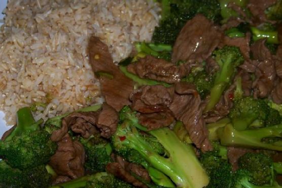 Chili and Garlic Spiced Beef and Broccoli Stir Fry Chili and Garlic Spiced Beef and Broccoli Stir Fry