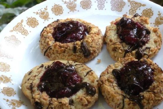 Chocolate & Strawberry Thumbprint Cookies Chocolate & Strawberry Thumbprint Cookies