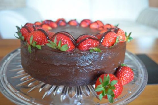 Chocolate Strawberry Fudge Cake Chocolate Strawberry Fudge Cake