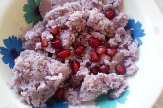 Coconut & Pomogranate Ice Cream - Raw and Vegan Coconut & Pomogranate Ice Cream - Raw and Vegan