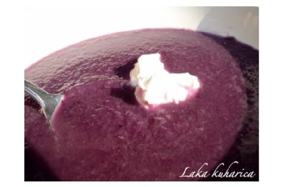 Cream of red cabbage soup