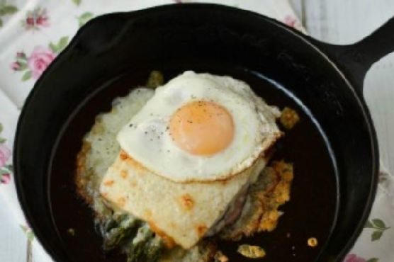 Croque-Madame with Asparagus