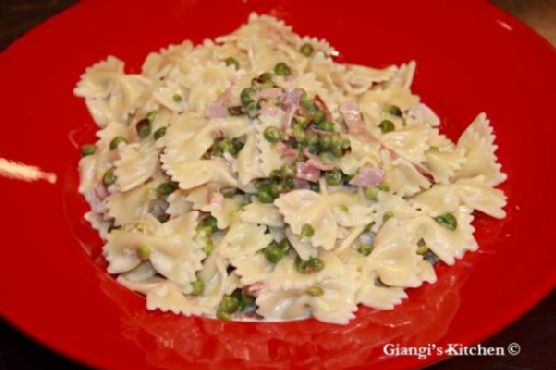 Farfalle with Peas, Ham and Cream Farfalle with Peas, Ham and Cream
