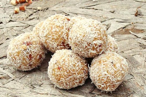 Ferrero Raffaello Coconut Candy Balls Ferrero Raffaello Coconut Candy Balls