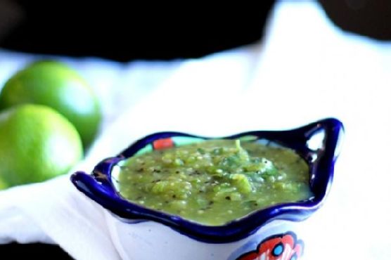 Kiwi-Tomatillo Salsa Verde