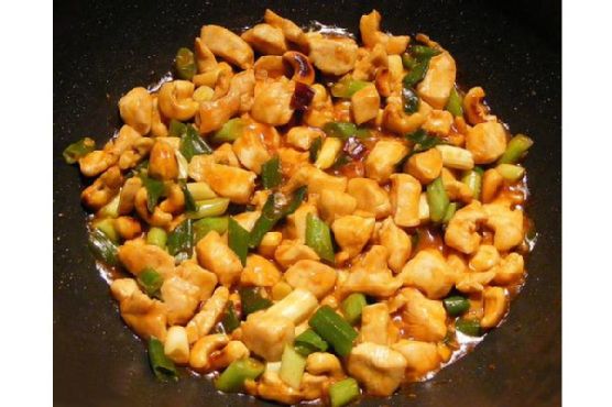 Kung Pao Chicken With Peanuts