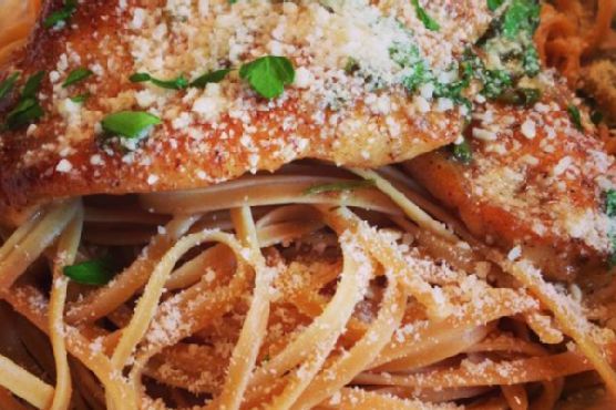 Lemon White Wine Chicken over Linguini Lemon White Wine Chicken over Linguini