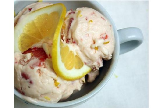 Meyer Lemon & Strawberry Ice Cream Meyer Lemon & Strawberry Ice Cream