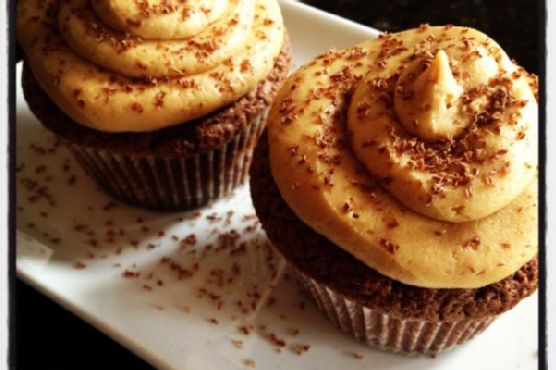 Nutella Cupcakes & Peanut Butter Frosting Nutella Cupcakes & Peanut Butter Frosting