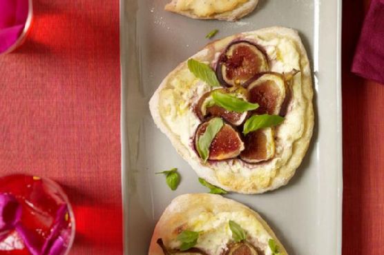 Paneer & Fig Pizza