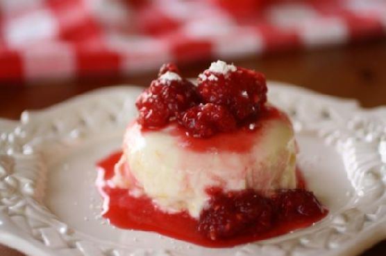 Panna Cotta with Raspberry and Orange Sauce Panna Cotta with Raspberry and Orange Sauce