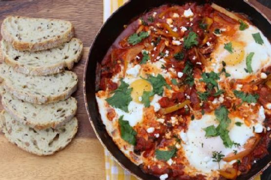 Poached eggs in tomatoes Poached eggs in tomatoes