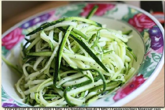 Poppy Zucchini Salad Poppy Zucchini Salad