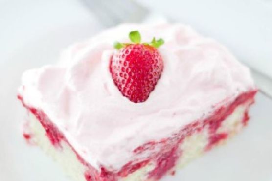 Real Strawberry Poke Cake Real Strawberry Poke Cake