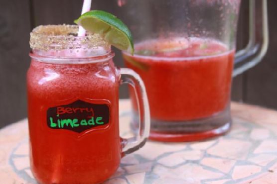 Refreshing Strawberry Limeade Refreshing Strawberry Limeade