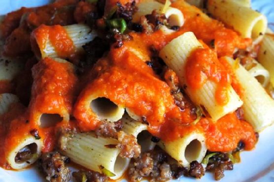 Rigatoni With Sweet Sausages In Creamy Tomato Sauce Rigatoni With Sweet Sausages In Creamy Tomato Sauce