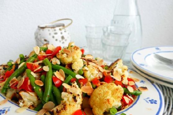 Roast Cauliflower Salad with Green Beans and Cherry Tomatoes