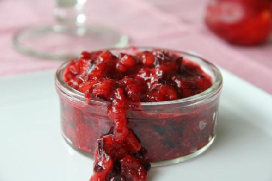 Saffron Plum Compote Saffron Plum Compote