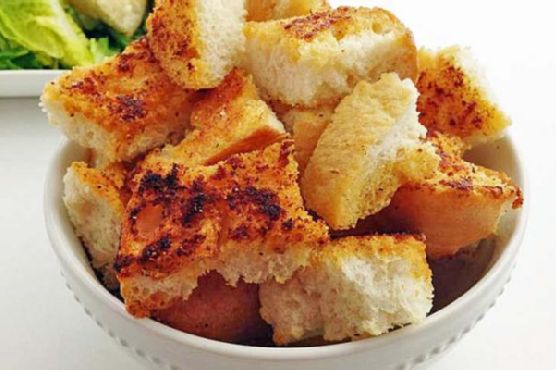 Sourdough Garlic Croutons